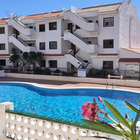 Modern And Comfortable Apartment *