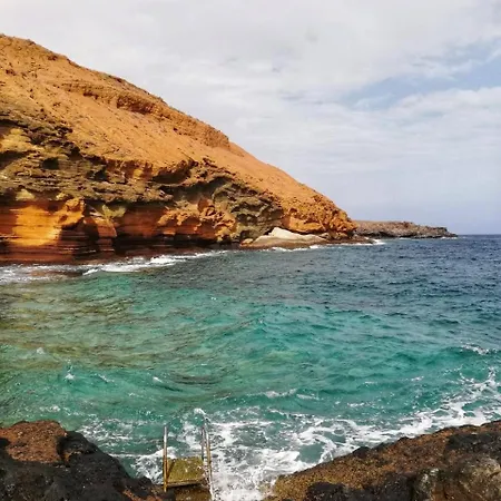 Modern And Comfortable Apartment Апартаменты