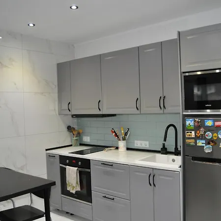 Modern And Comfortable Apartment