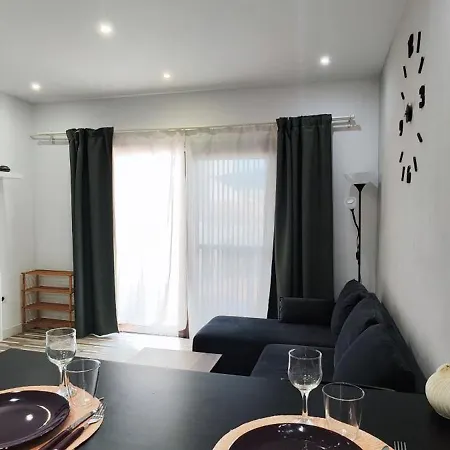 Lejlighed Modern And Comfortable