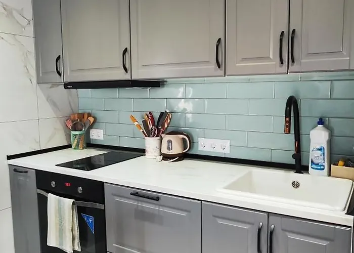 Modern And Comfortable Apartment *